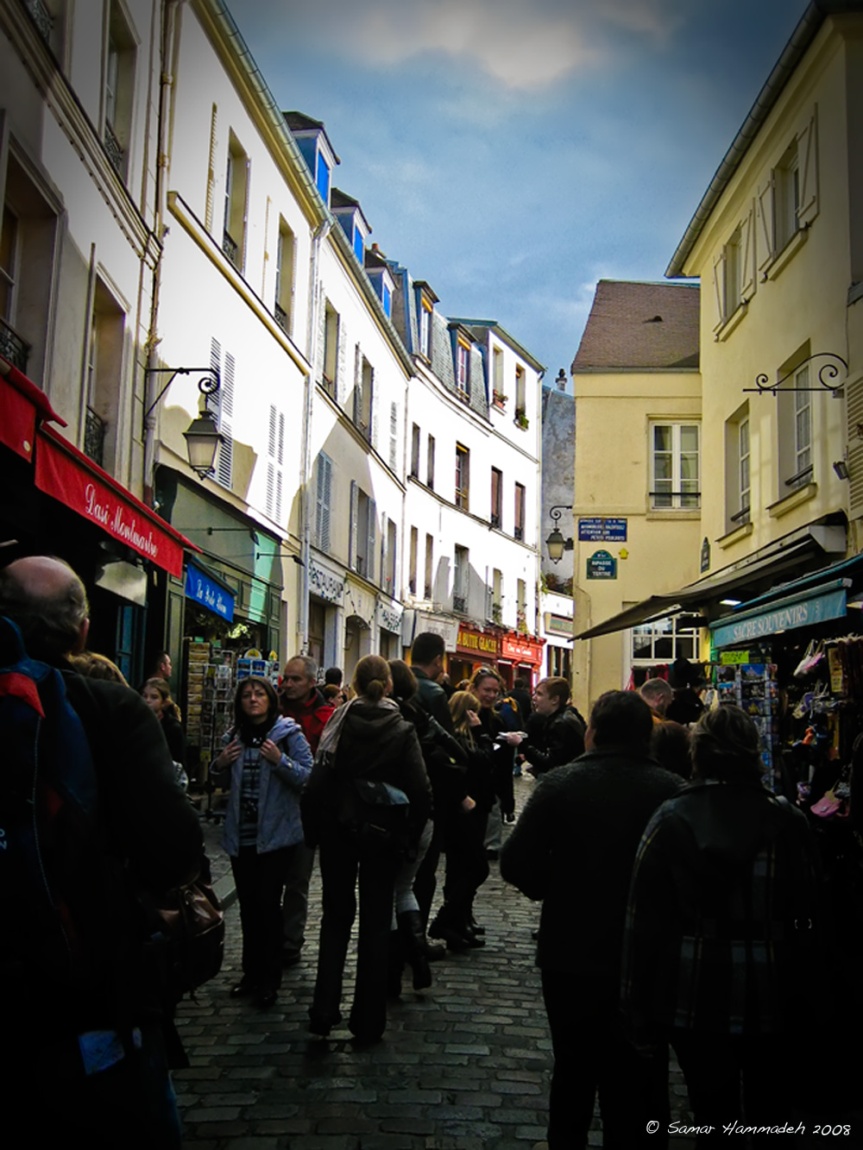 un callejón en Paris   شارع في باريس